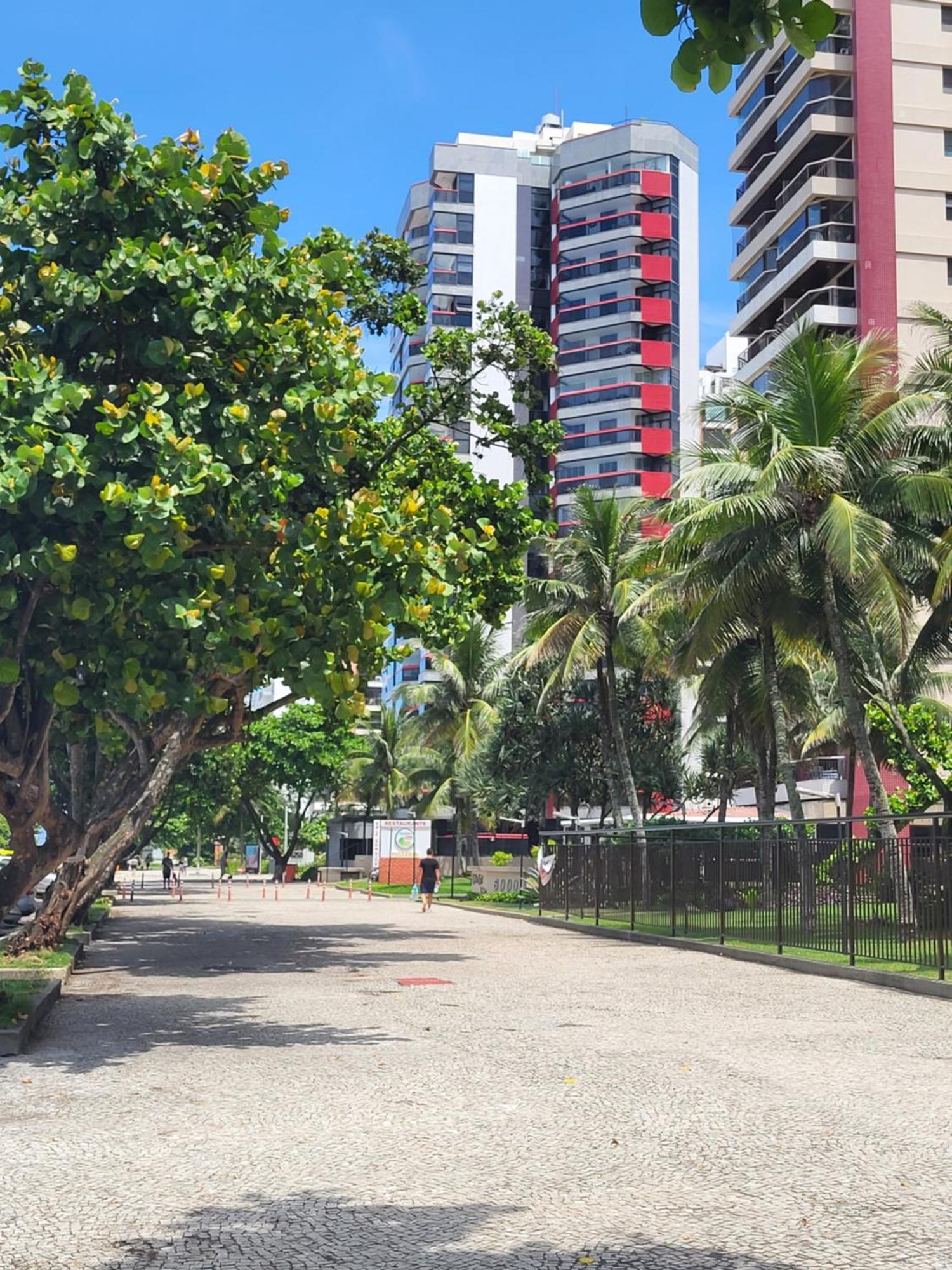 Excelente Apartemen